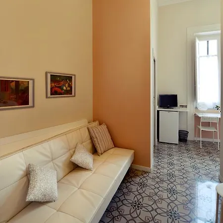 *1*7*4* Via Roma Bed & Breakfast